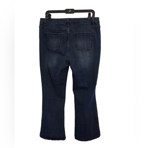 D. Jeans High Rise Kick Crop Jeans 14 - Picture 6 of 9